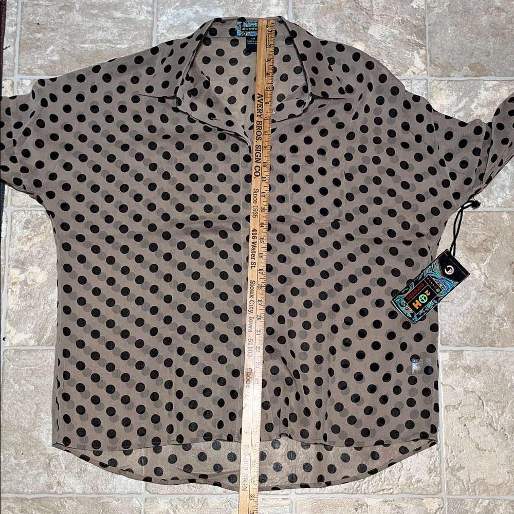 **Last chance!** NWT 2Oh Threads Chic Polka Dot Button Down Shirt-v - Picture 6 of 7